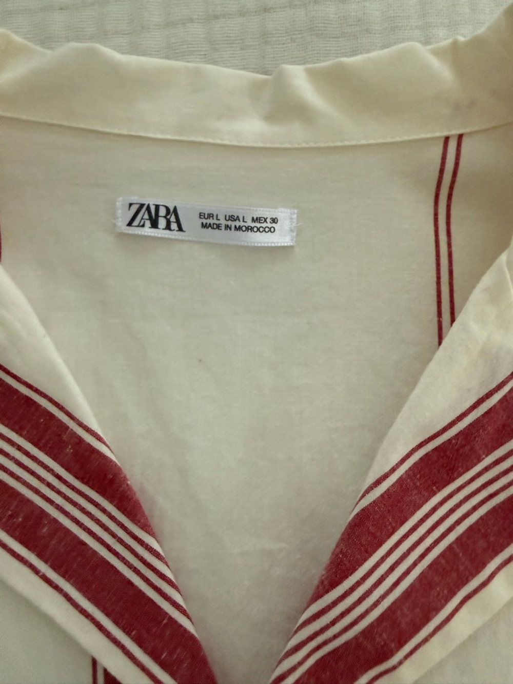 Zara Cream Button-Up Blouse with Red Stripe - Picture 4 of 4